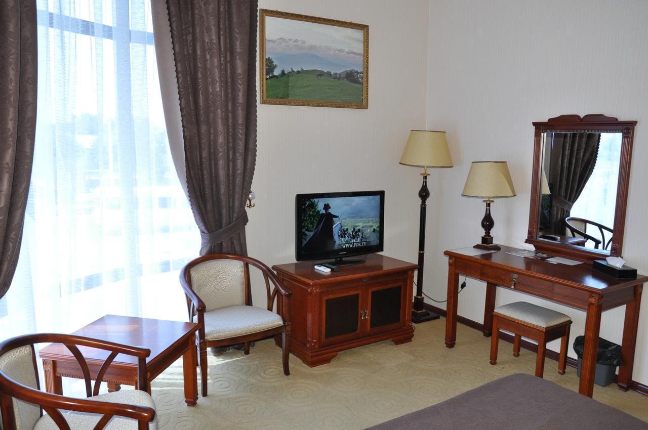 Firuz Hotel Chudschand Zimmer foto